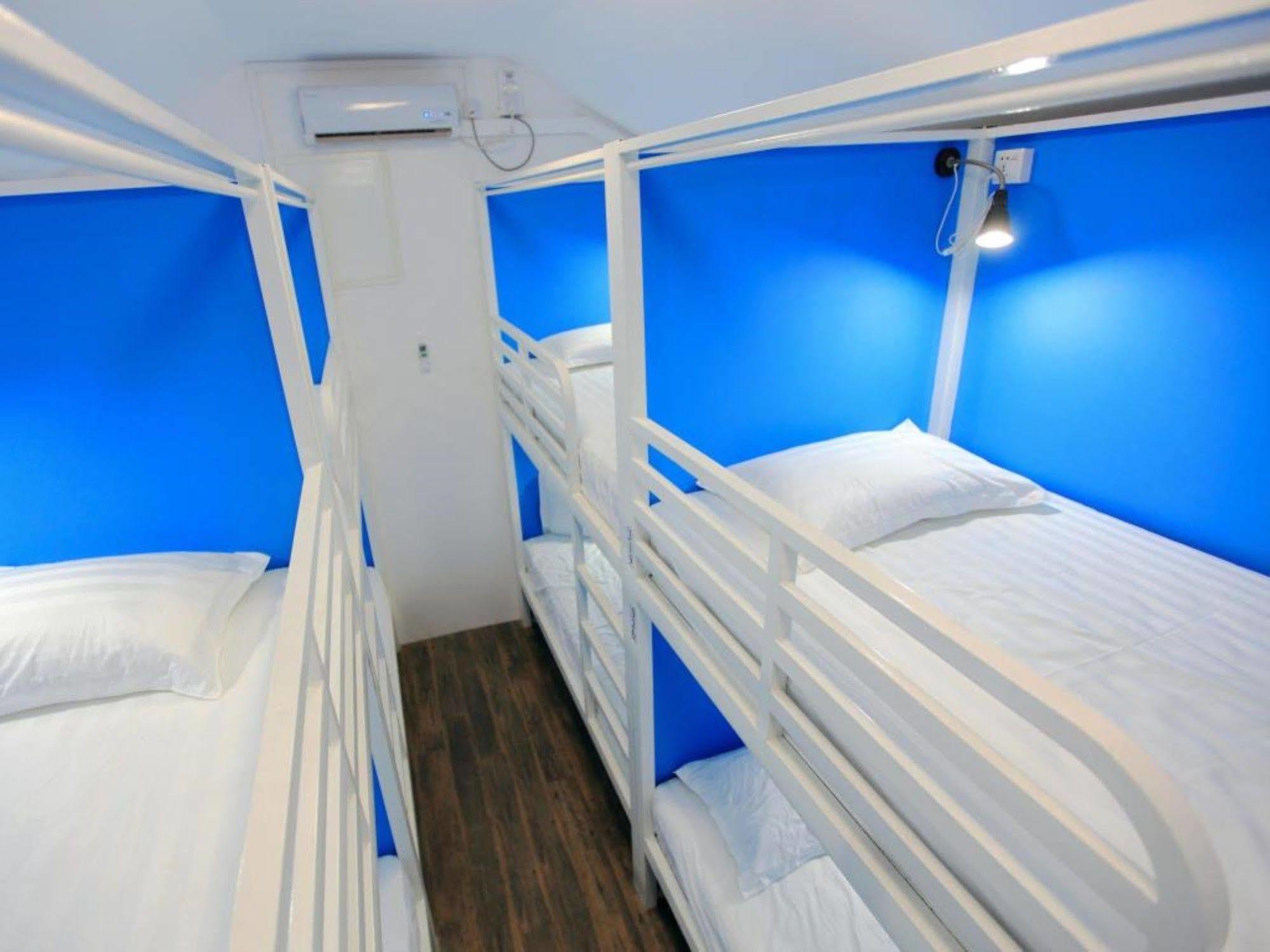 Four Rivers Youth Hostel Yangon Bagian luar foto