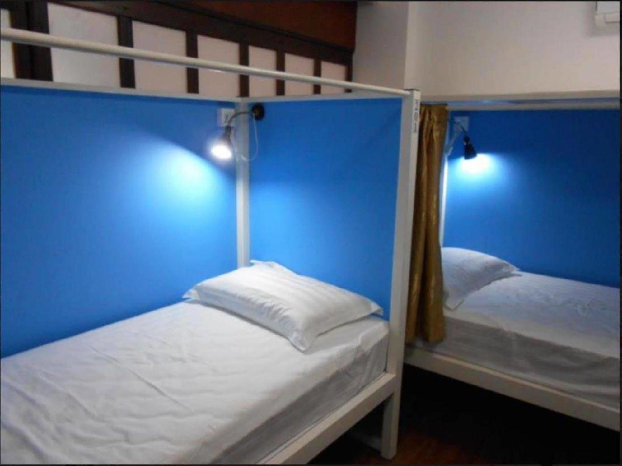 Four Rivers Youth Hostel Yangon Bagian luar foto
